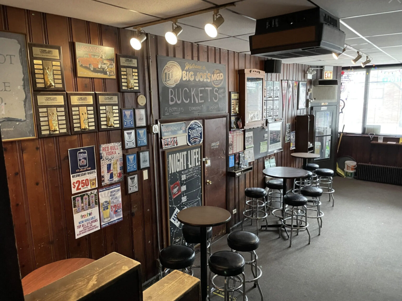Bar photo 3